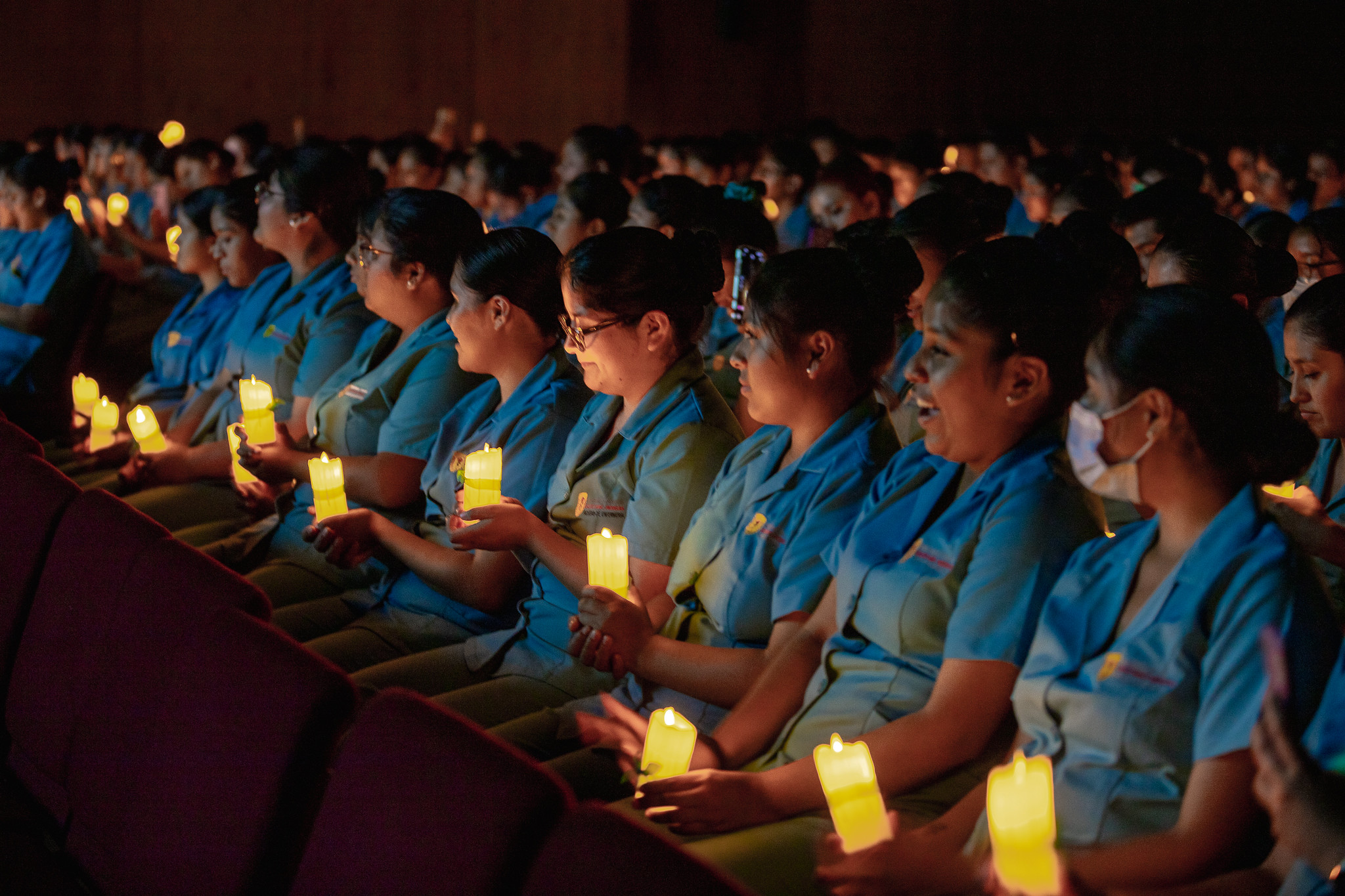 Ceremonia de la Luz – Segundo año Enfermería 2025-I