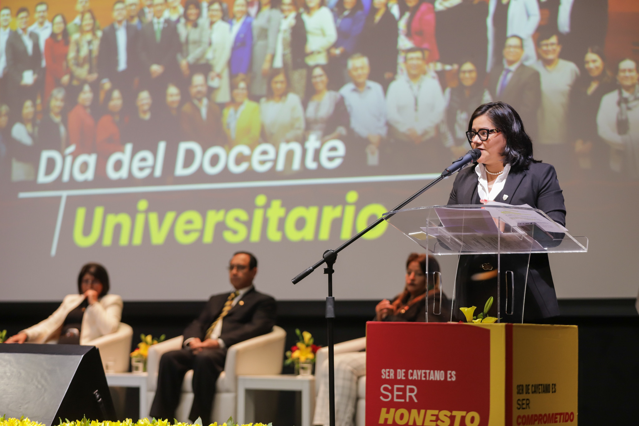 Conferencia por el Día del Docente Universitario