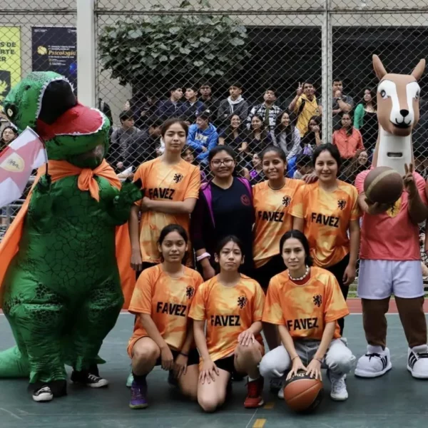 382183184_719789643494757_8590569245506060455_n-1024x1024-1