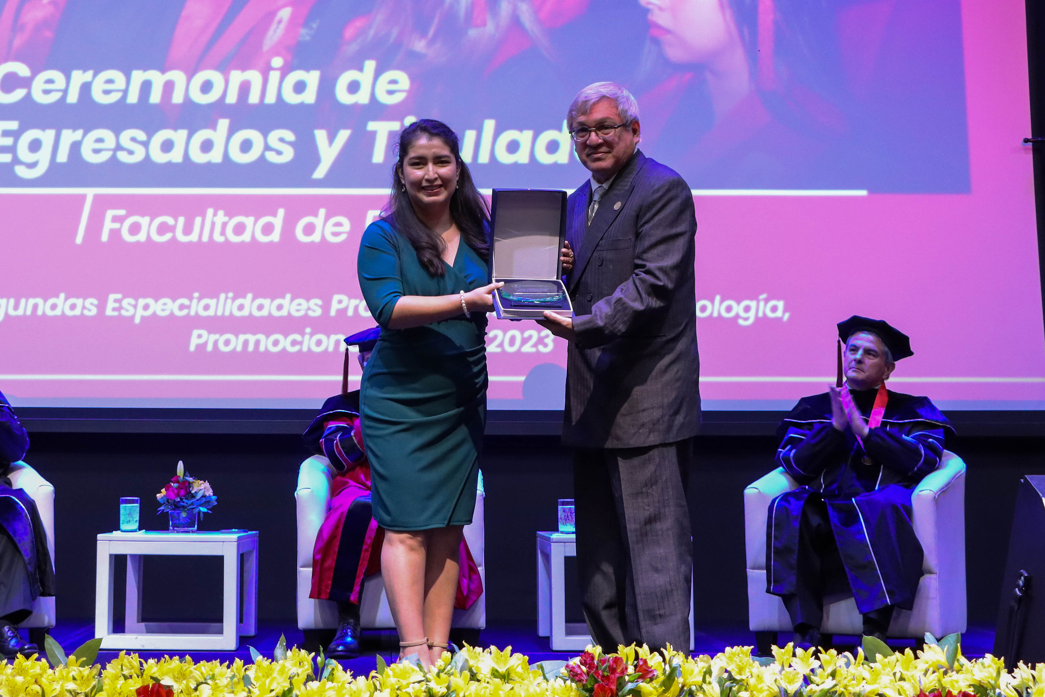 Ceremonia de Graduación de Segundas Especialidades – Facultad de Estomatológia