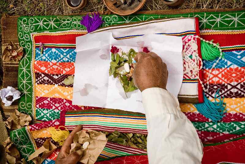 Ofrenda a la Madre Tierra por el inicio del ciclo