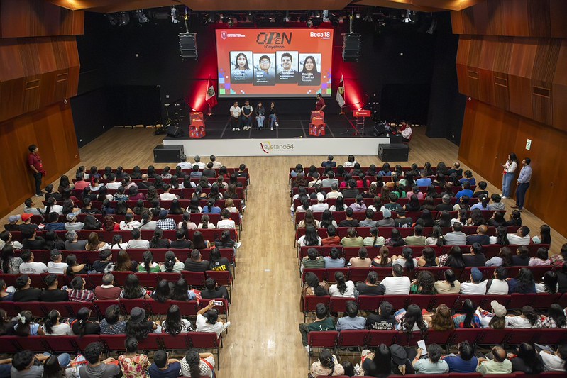 Dirección Comercial: OPEN Beca Cayetano